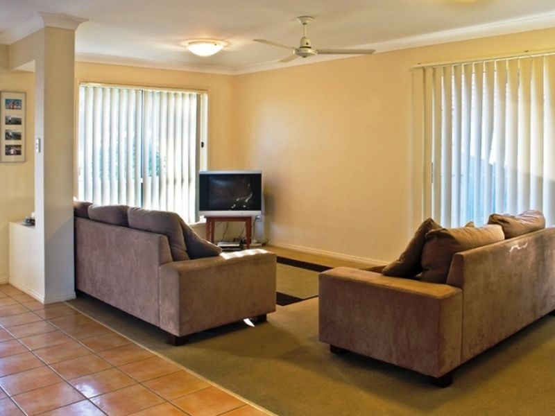 27 Clayton Court, Crestmead QLD 4132