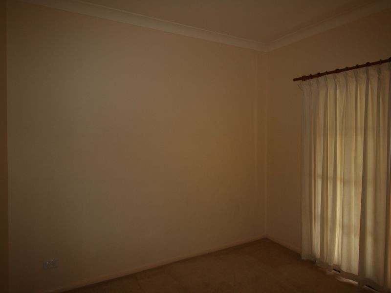 10 Simpson Way, Forest Lake QLD 4078