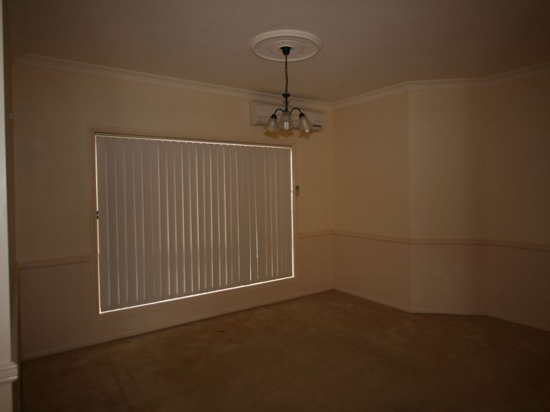 10 Simpson Way, Forest Lake QLD 4078