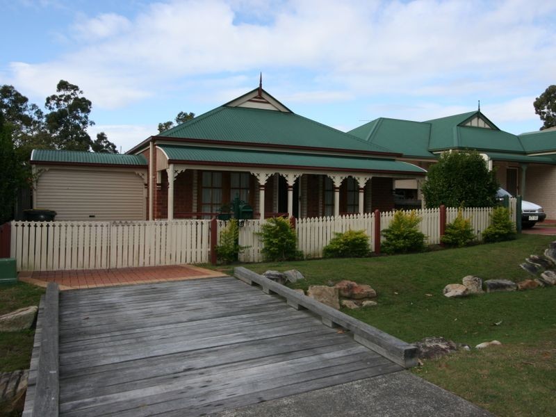 10 Simpson Way, Forest Lake QLD 4078