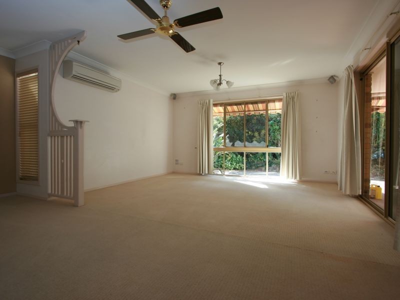 18 Huon Place, Forest Lake QLD 4078