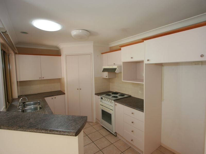 18 Huon Place, Forest Lake QLD 4078