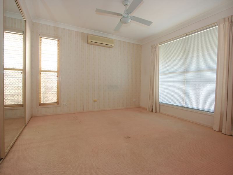 18 Huon Place, Forest Lake QLD 4078