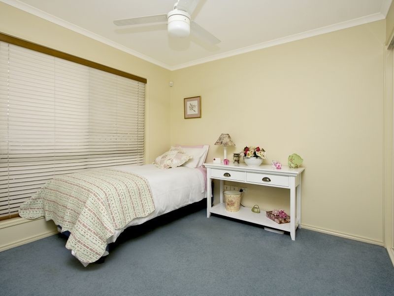 19a Santa Cruz Place, Forest Lake QLD 4078