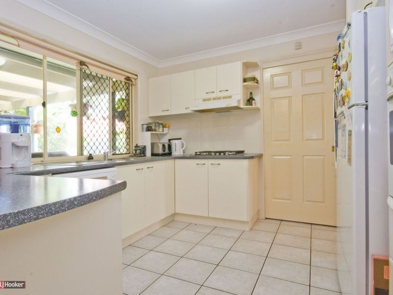 1 Baxter Crescent, Forest Lake QLD 4078