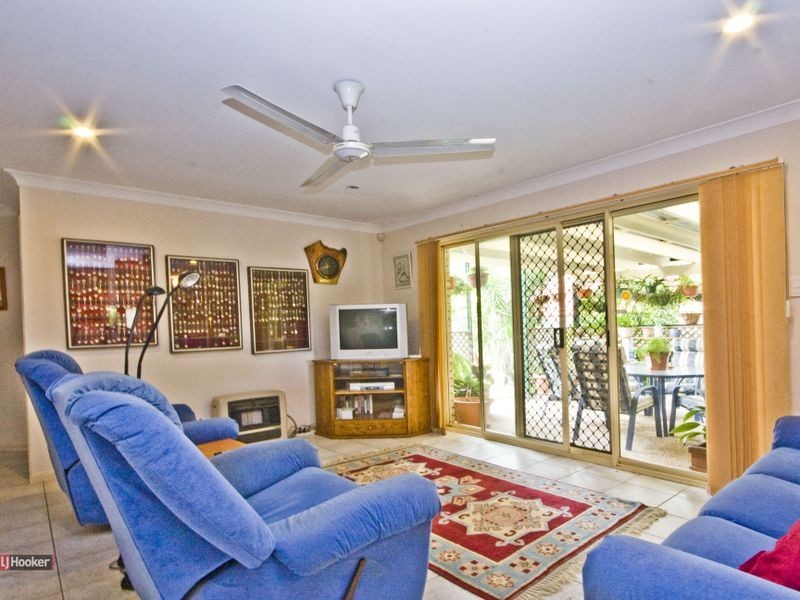 1 Baxter Crescent, Forest Lake QLD 4078