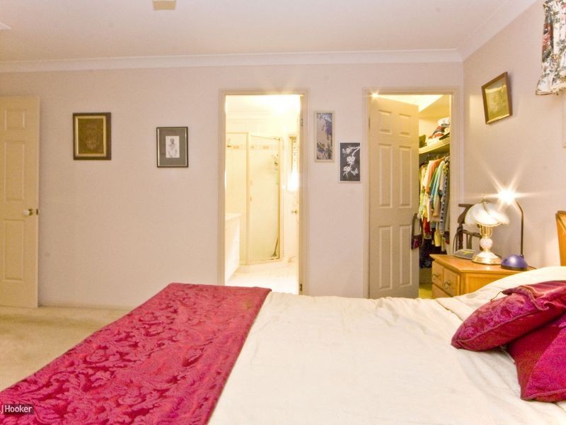 1 Baxter Crescent, Forest Lake QLD 4078