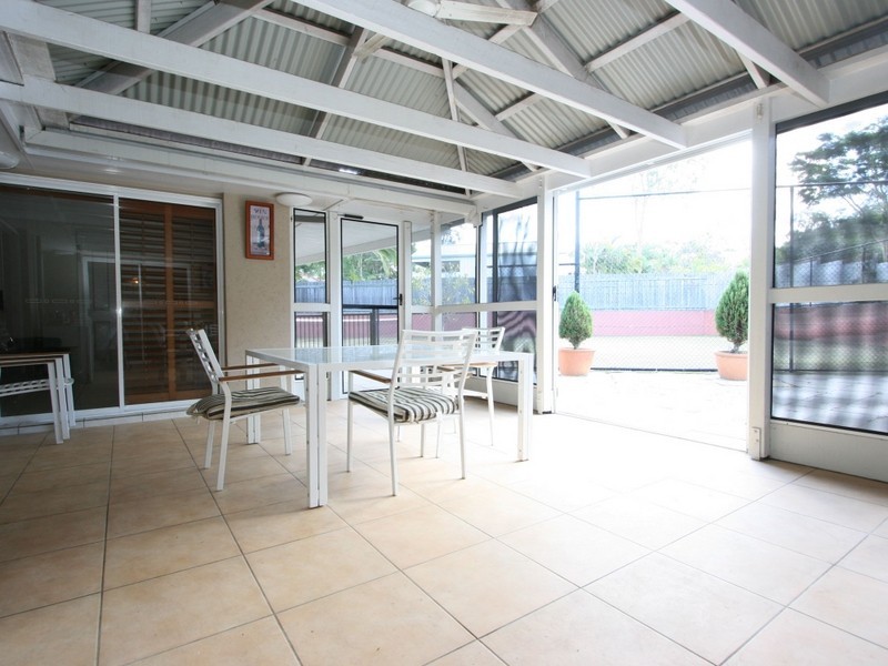 16 Renoir Crescent, Forest Lake QLD 4078