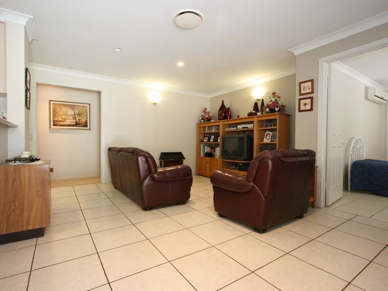 16 Renoir Crescent, Forest Lake QLD 4078