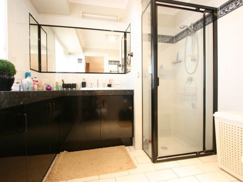 16 Renoir Crescent, Forest Lake QLD 4078