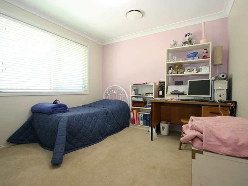 16 Renoir Crescent, Forest Lake QLD 4078