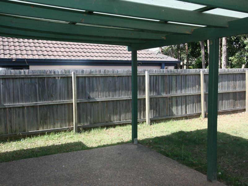 33 St James Street, Forest Lake QLD 4078