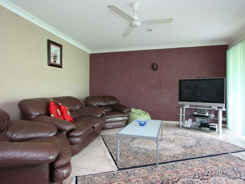12 Serrata Circuit, Forest Lake QLD 4078