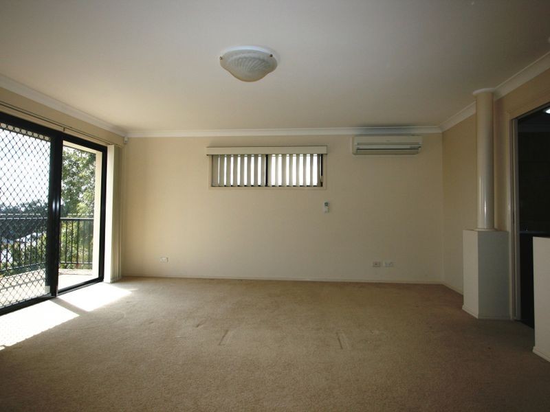 4 Hamilton Close, Forest Lake QLD 4078