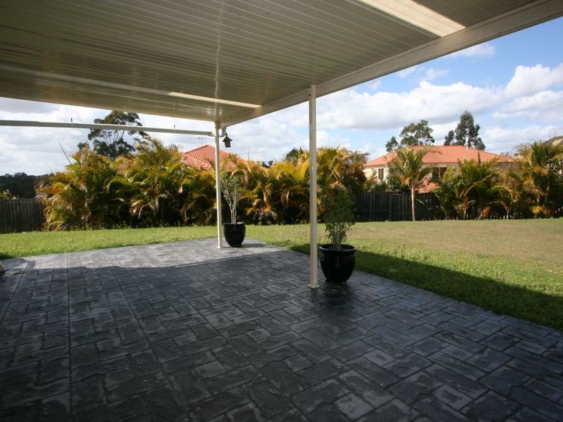 4 Hamilton Close, Forest Lake QLD 4078