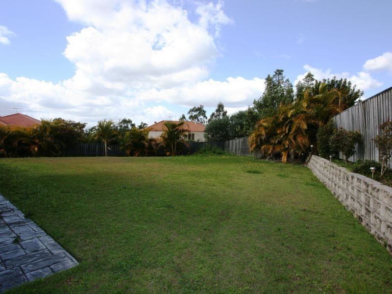 4 Hamilton Close, Forest Lake QLD 4078