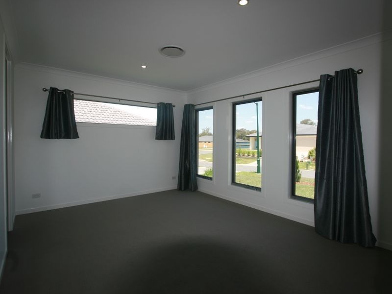 3 Davidshone Close, Doolandella QLD 4077