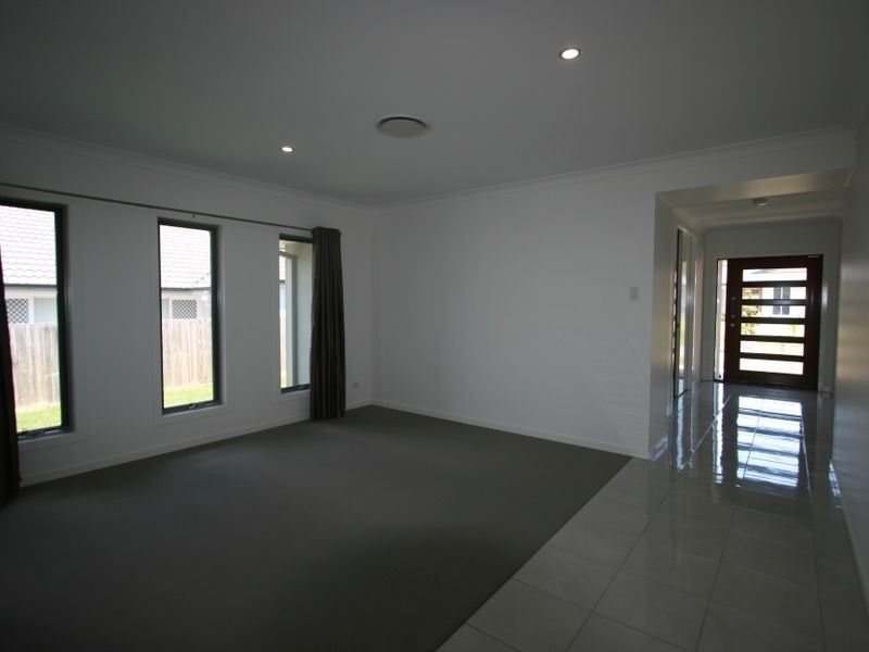 3 Davidshone Close, Doolandella QLD 4077