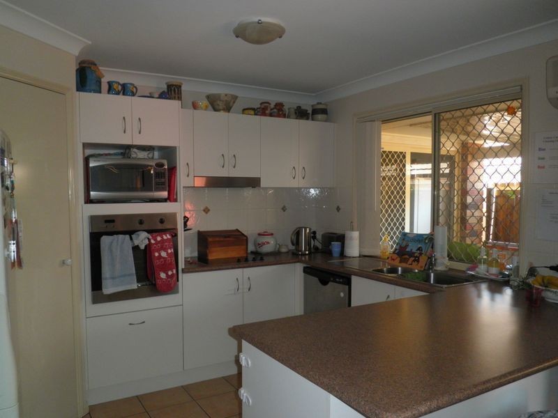 6 Grampians Close, Forest Lake QLD 4078