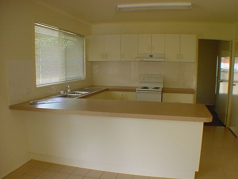 4 Noumea Place, Forest Lake QLD 4078