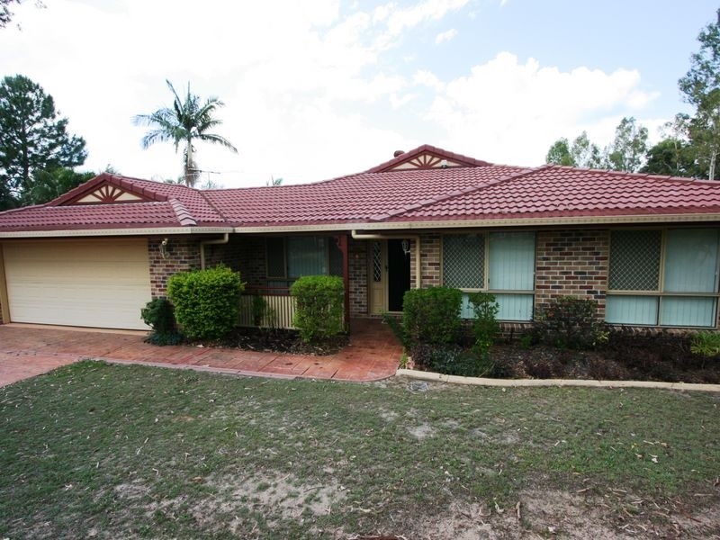 8 Conferta Place, Forest Lake QLD 4078