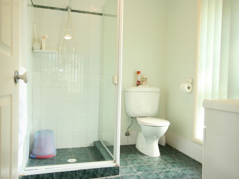 8 Conferta Place, Forest Lake QLD 4078