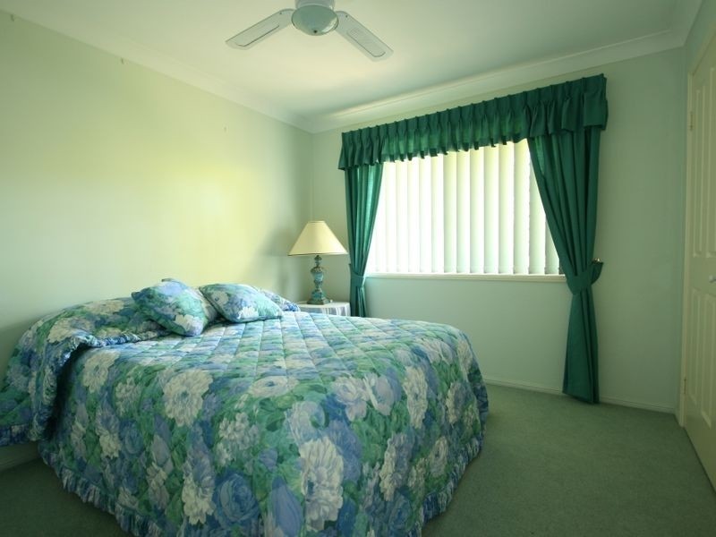 8 Conferta Place, Forest Lake QLD 4078