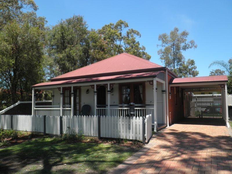 15 Coot-Tha Place, Forest Lake QLD 4078