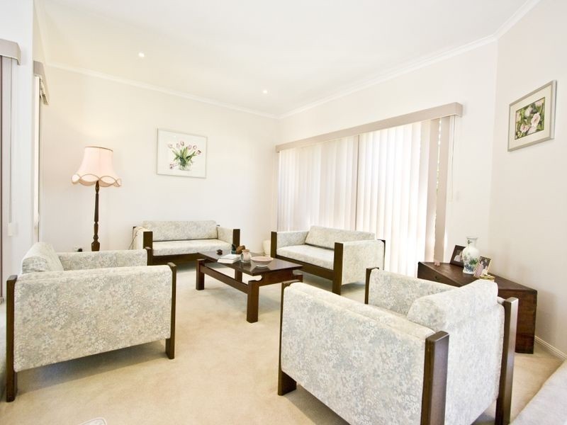 15 Argyle Place, Forest Lake QLD 4078