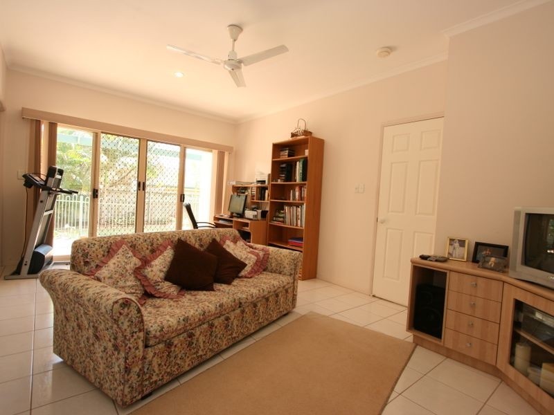 15 Argyle Place, Forest Lake QLD 4078