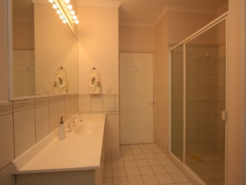 15 Argyle Place, Forest Lake QLD 4078