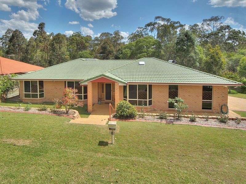 8 Diamondy Close, Forest Lake QLD 4078