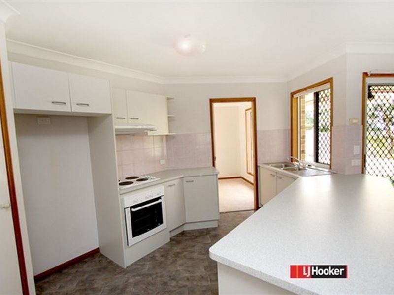 27 Solander Circuit, Forest Lake QLD 4078