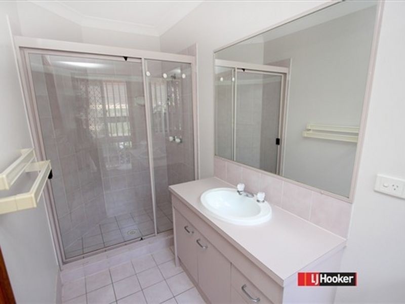 27 Solander Circuit, Forest Lake QLD 4078