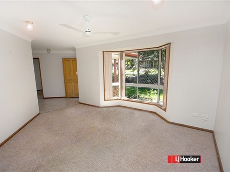 27 Solander Circuit, Forest Lake QLD 4078