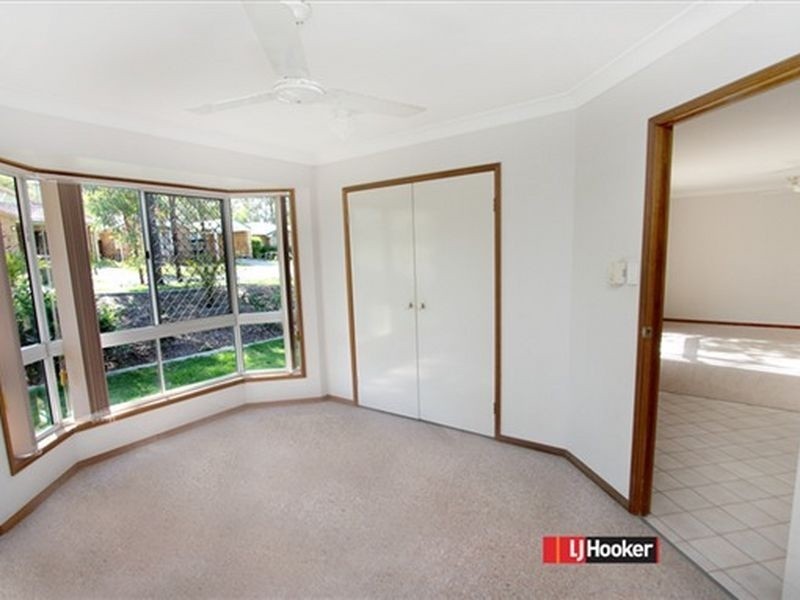 27 Solander Circuit, Forest Lake QLD 4078