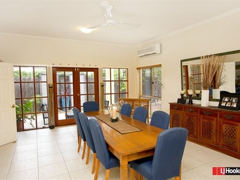 7 Simpson Way, Forest Lake QLD 4078