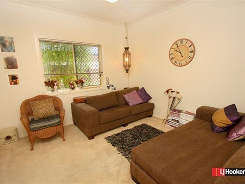 7 Simpson Way, Forest Lake QLD 4078