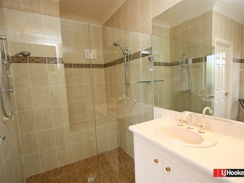 7 Simpson Way, Forest Lake QLD 4078