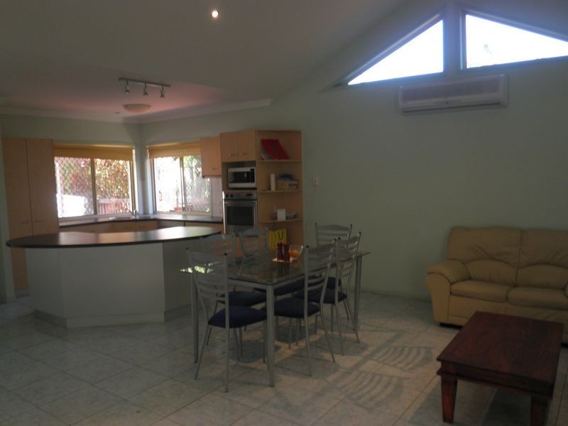 18 Mapleton Crescent, Forest Lake QLD 4078