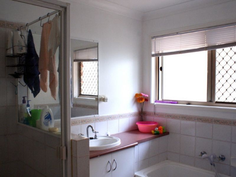 3 Winnecke Close, Forest Lake QLD 4078