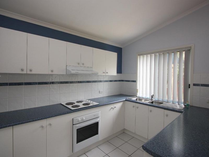 17 Birkenhead Crescent, Forest Lake QLD 4078