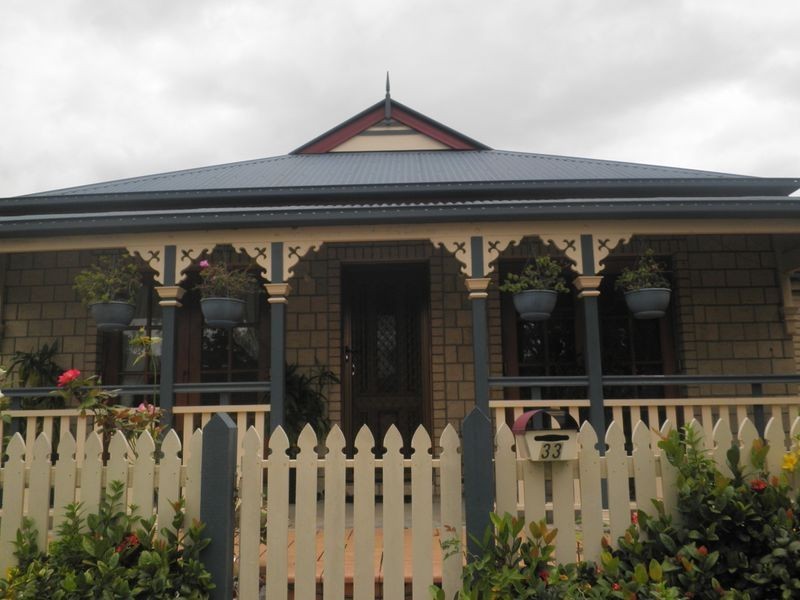 33 Simpson Way, Forest Lake QLD 4078