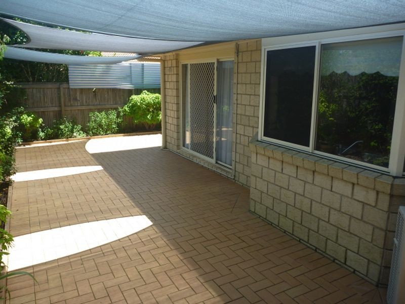 33 Simpson Way, Forest Lake QLD 4078