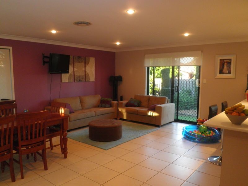 41 Hawthorne Street, Forest Lake QLD 4078