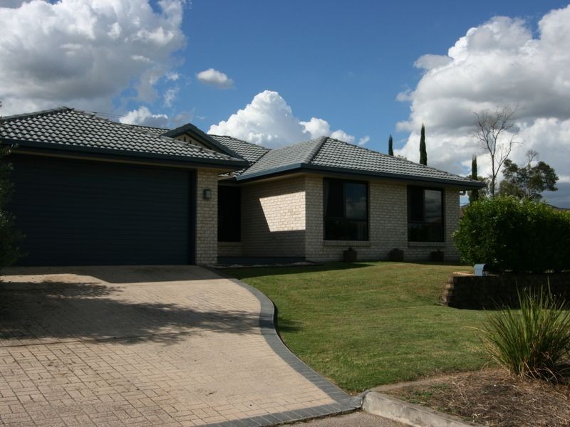 41 Hawthorne Street, Forest Lake QLD 4078