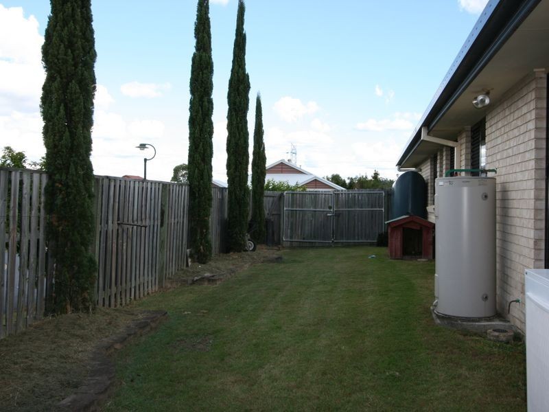 41 Hawthorne Street, Forest Lake QLD 4078