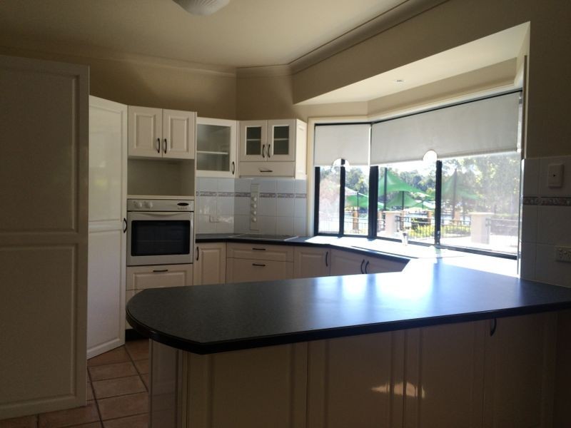1 Jetty Walk, Forest Lake QLD 4078
