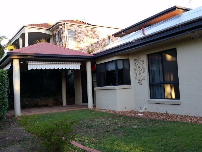 1 Jetty Walk, Forest Lake QLD 4078