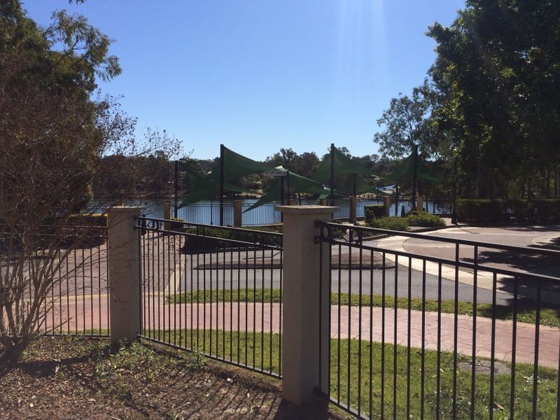 1 Jetty Walk, Forest Lake QLD 4078